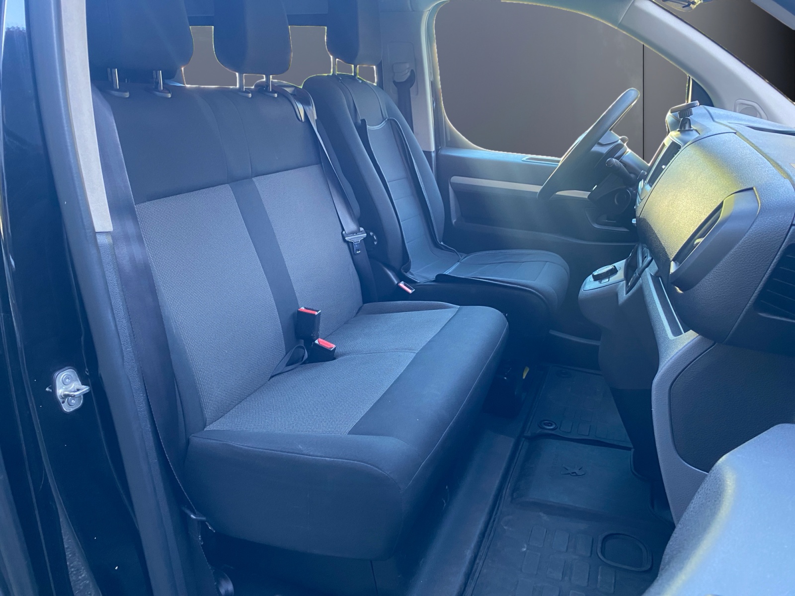Peugeot Expert Vu 29