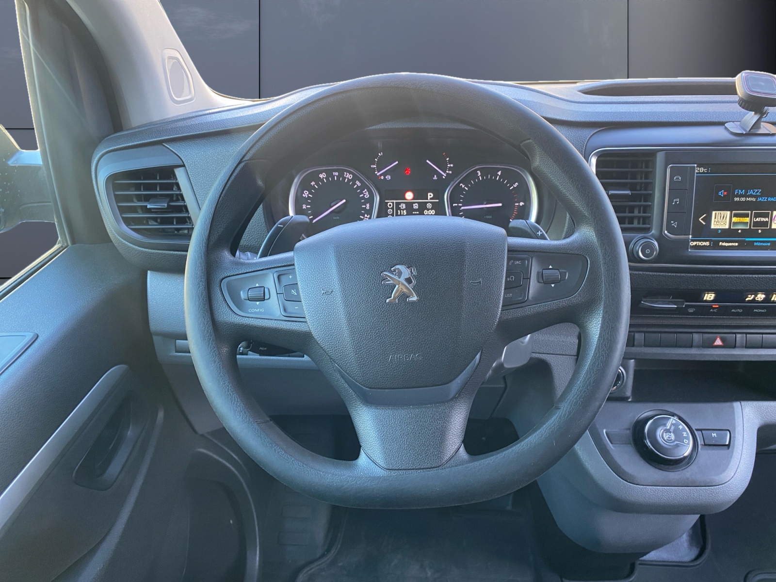 Peugeot Expert Vu 8