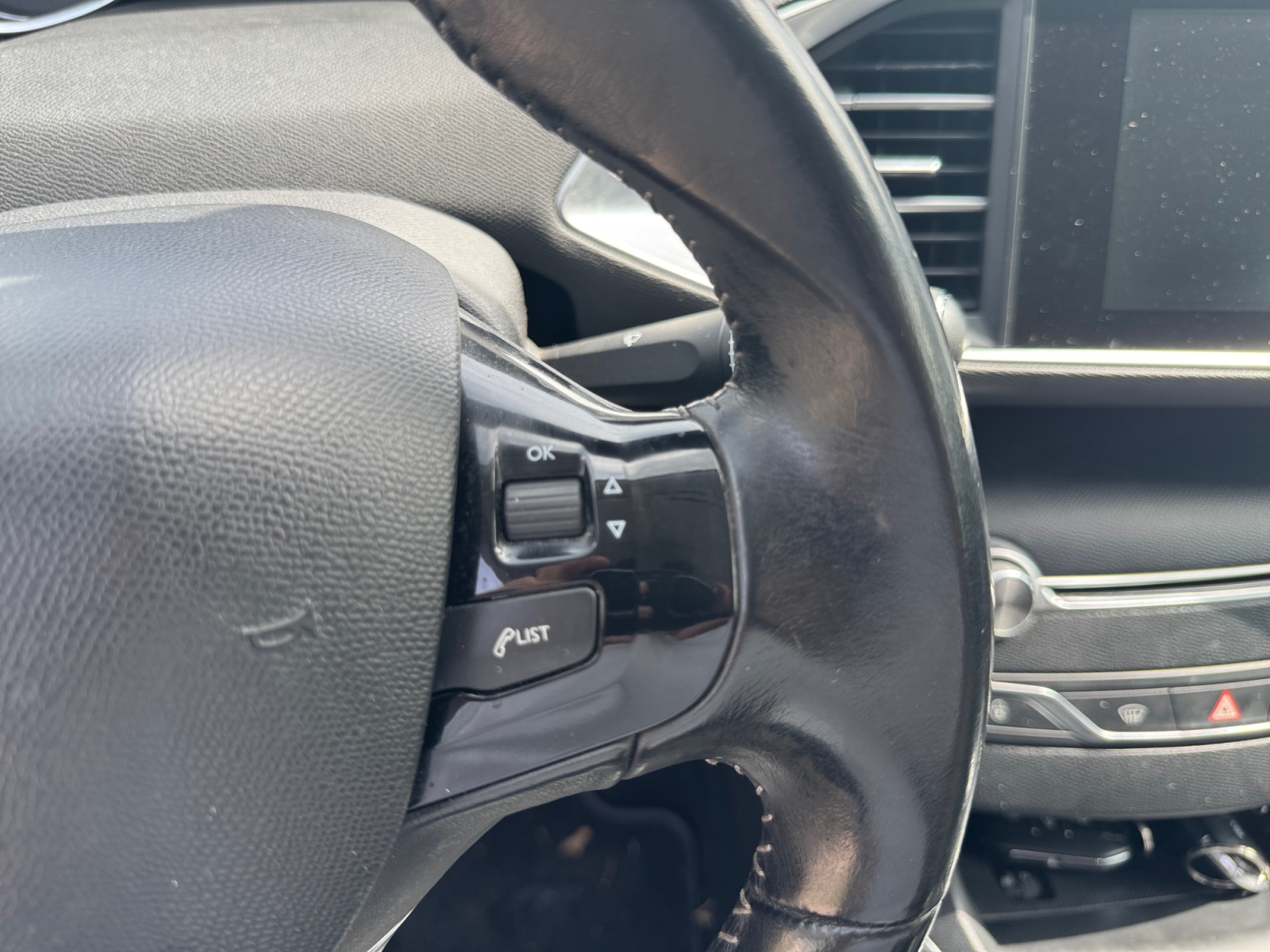 Peugeot 308 19