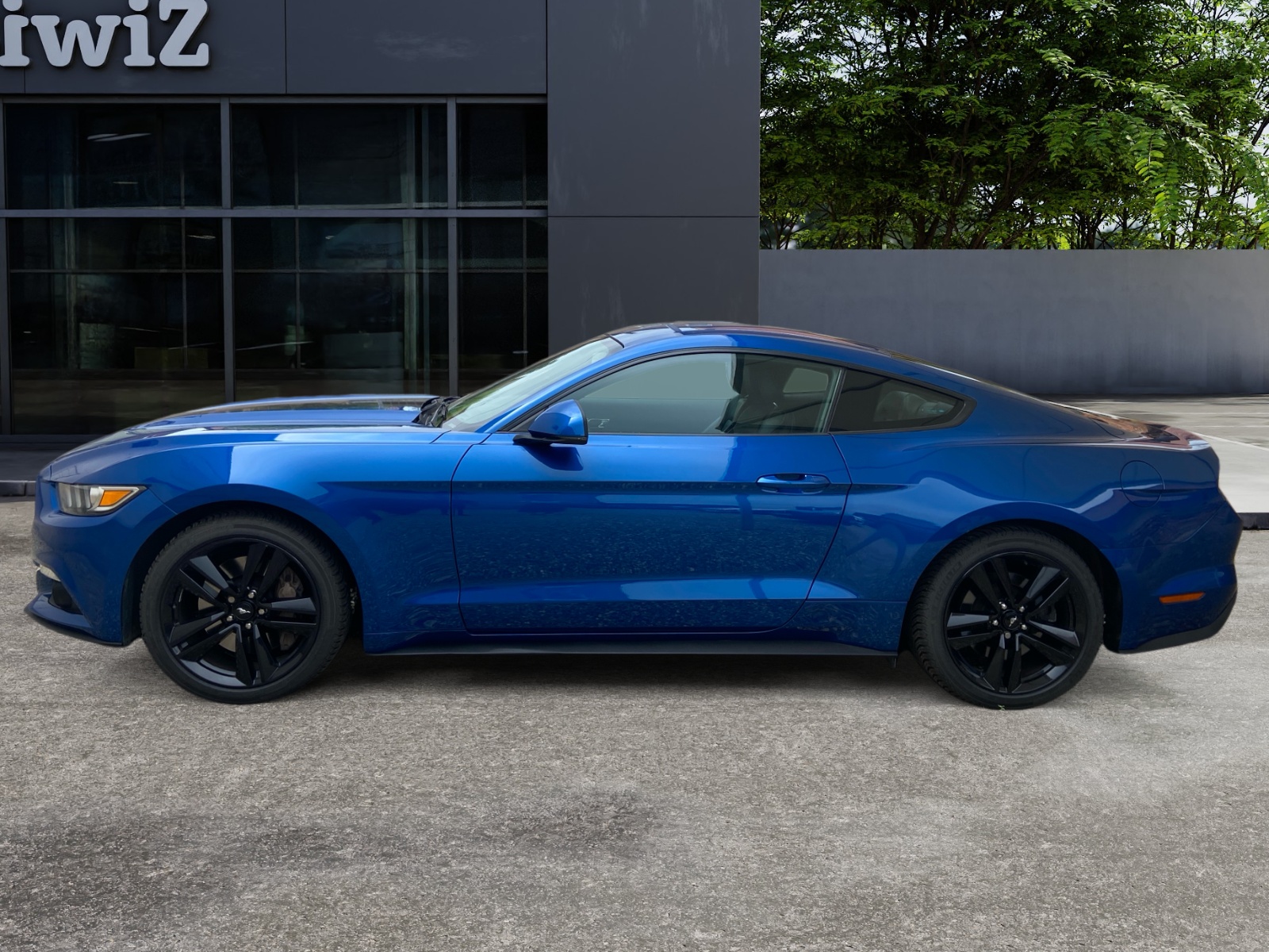 Ford Mustang 1