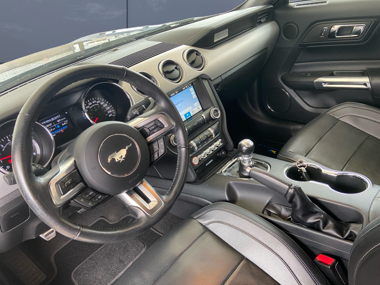 Ford Mustang 8