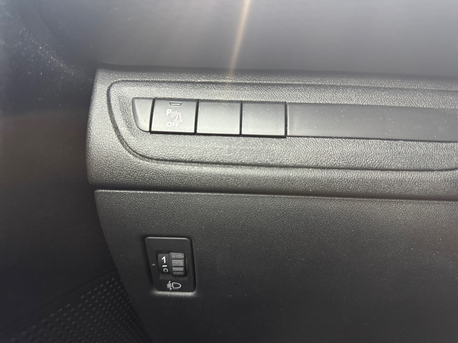Peugeot 208 17