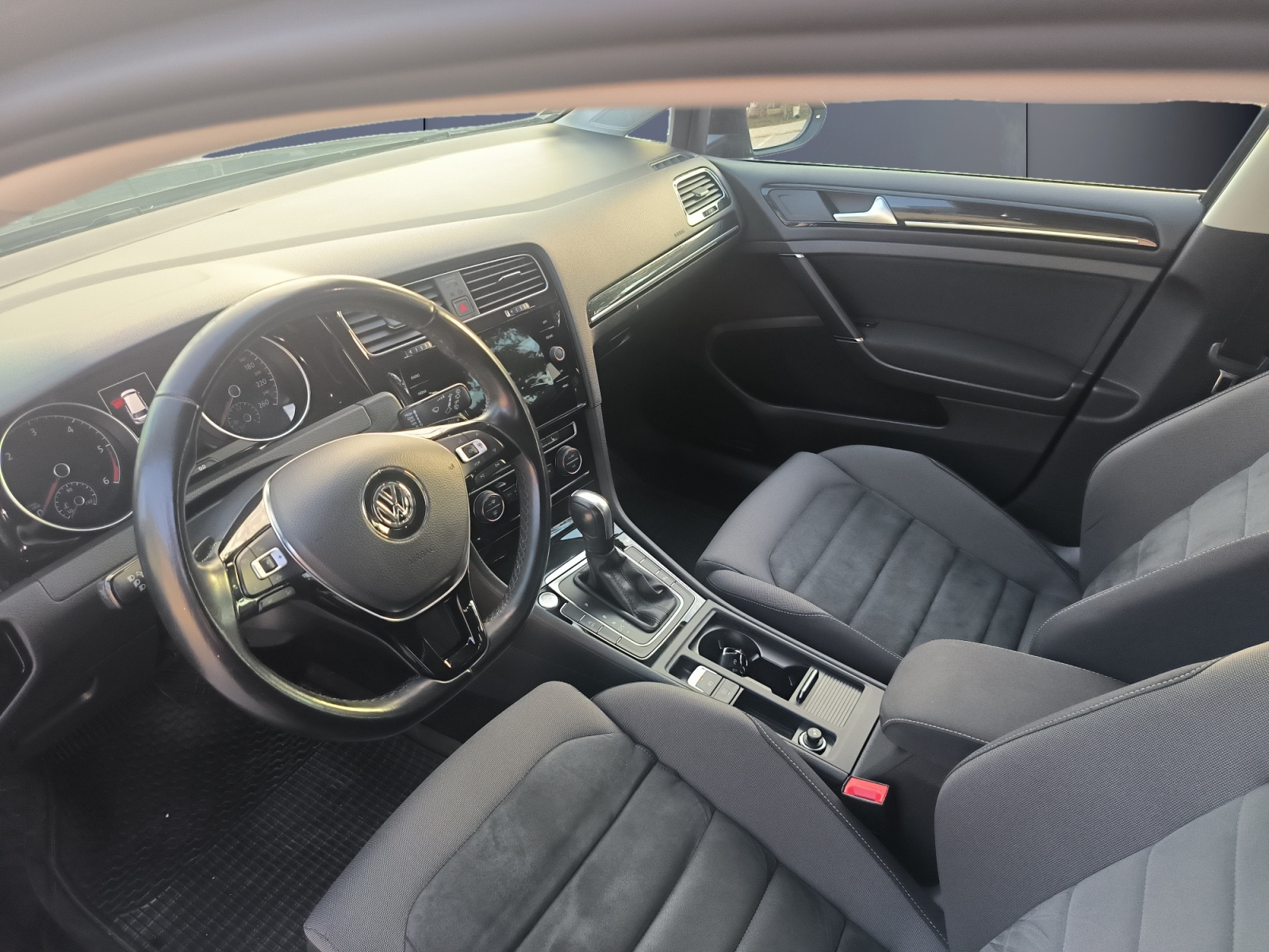 Volkswagen Golf 8