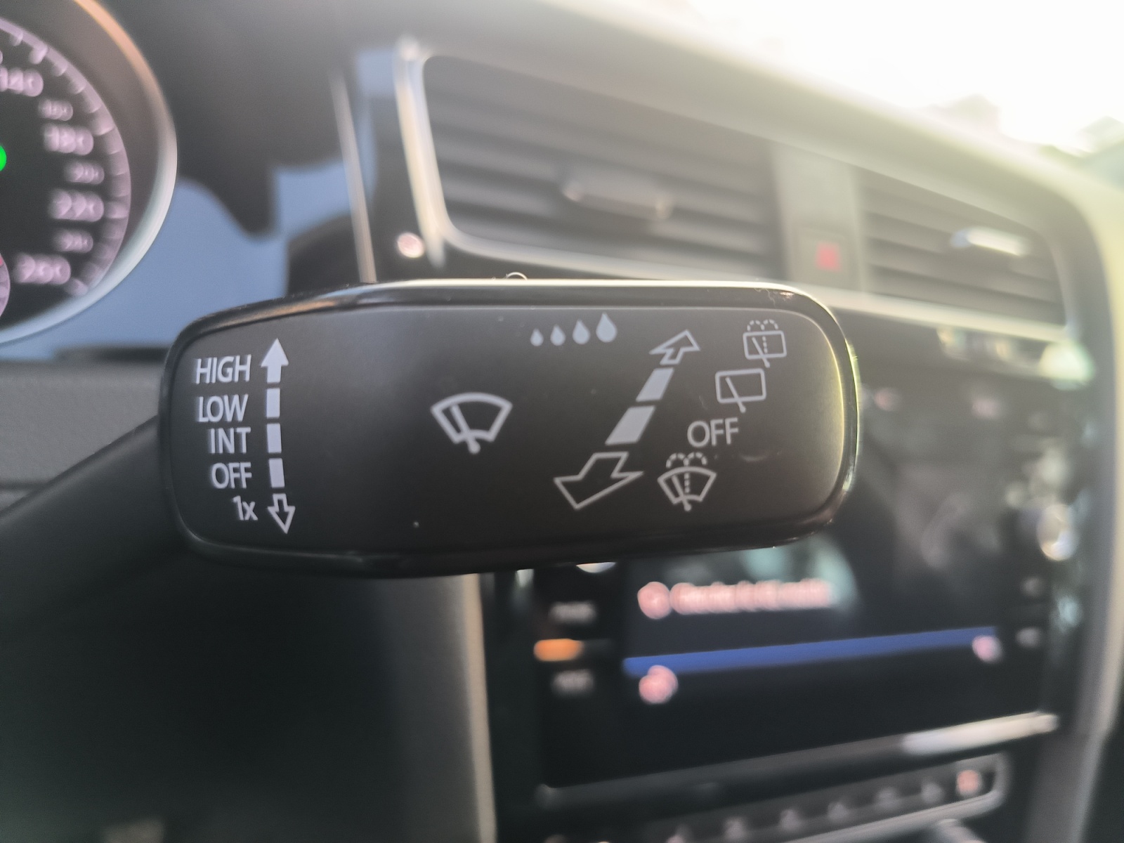 Volkswagen Golf 19