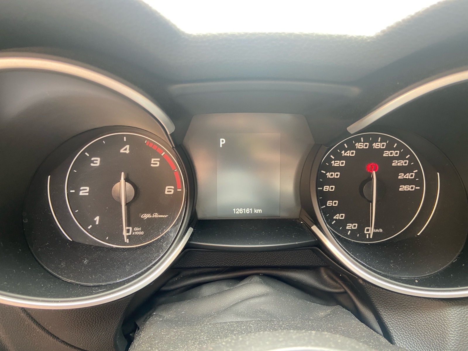 Alfa Romeo Stelvio 16
