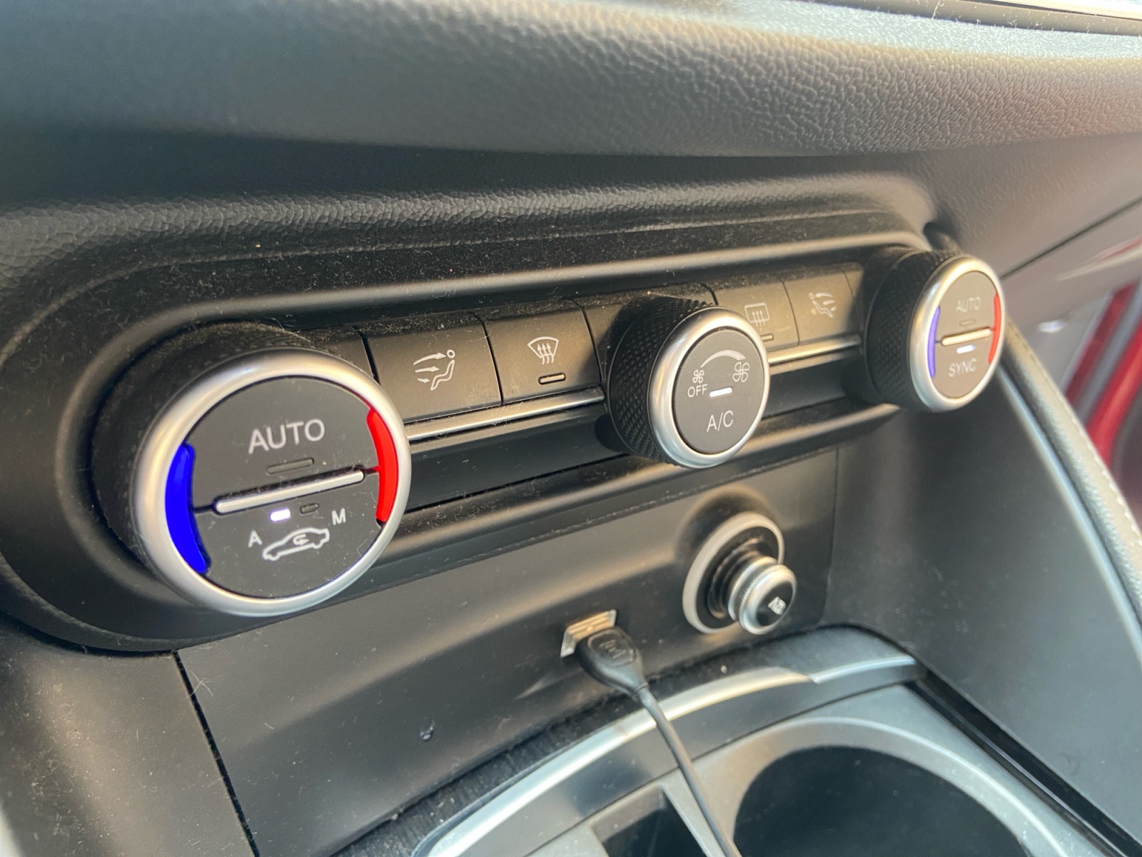 Alfa Romeo Stelvio 26