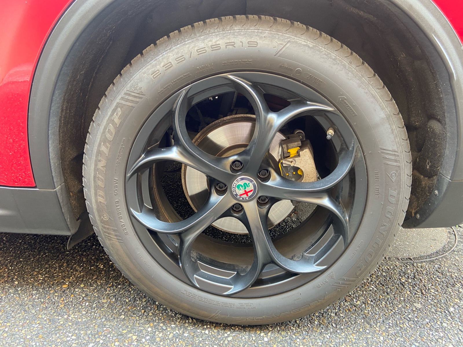 Alfa Romeo Stelvio 31