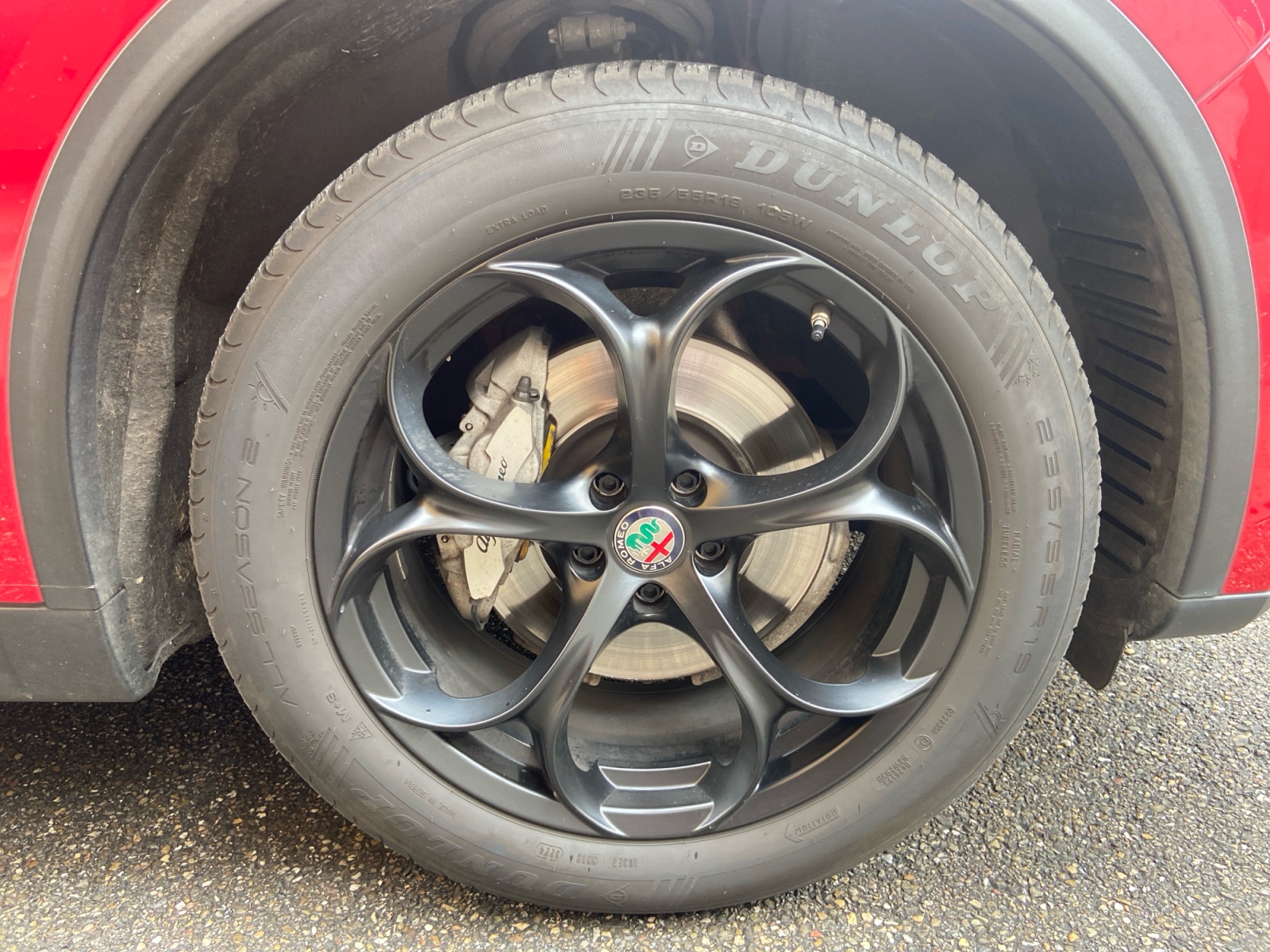 Alfa Romeo Stelvio 33