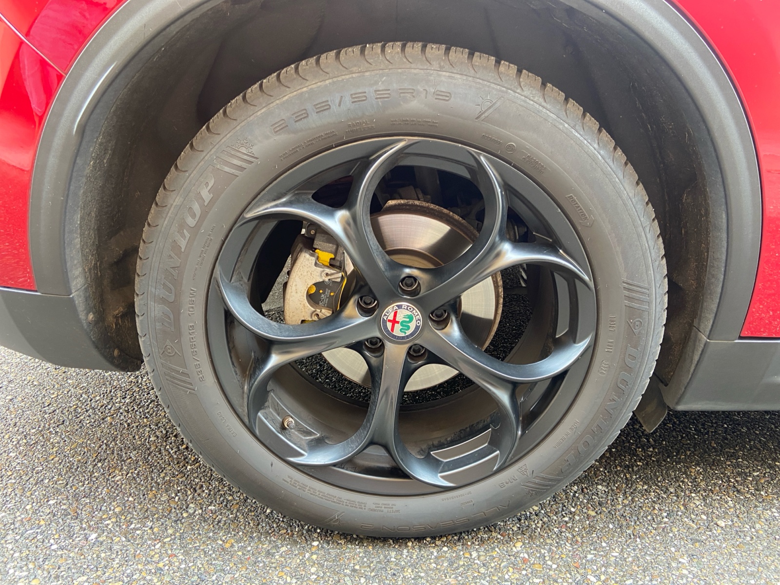 Alfa Romeo Stelvio 34