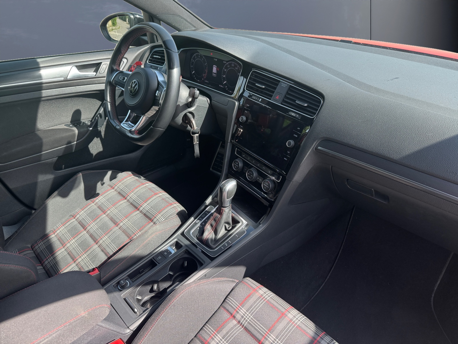 Volkswagen Golf 12