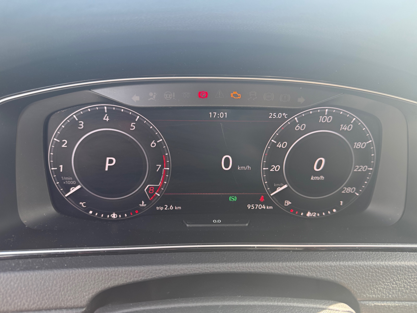 Volkswagen Golf 16