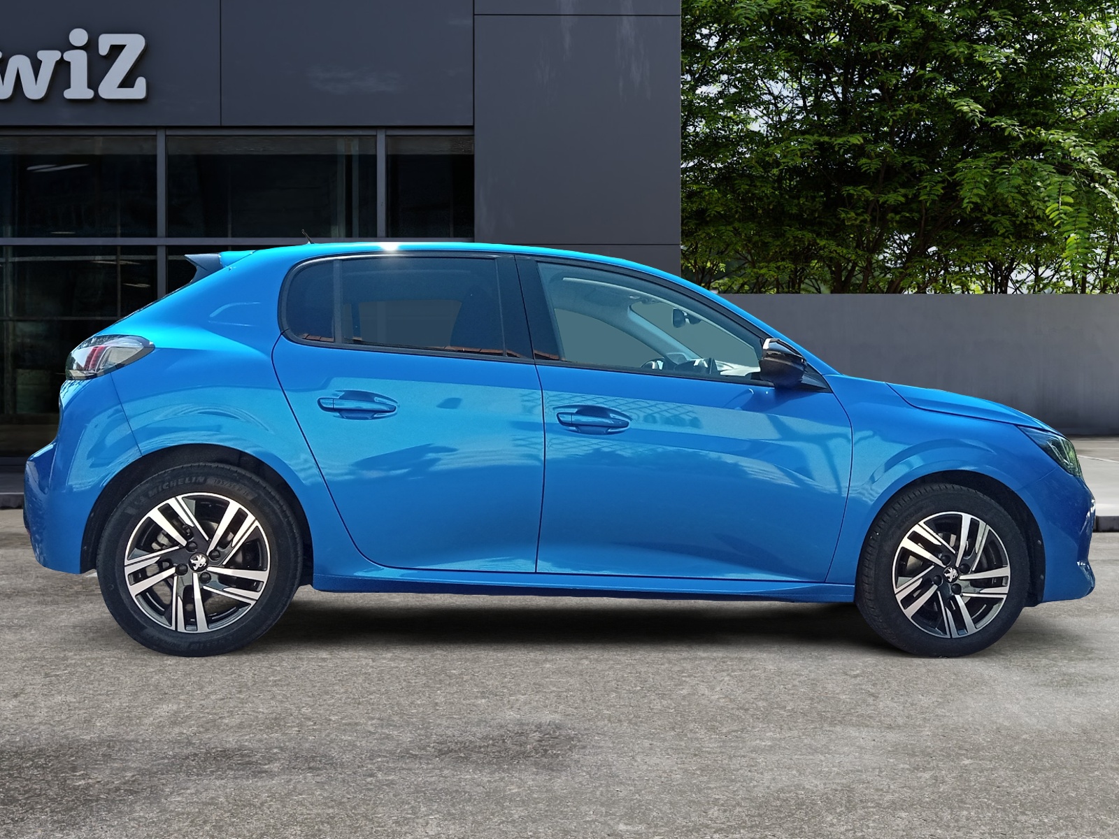 Peugeot 208 5