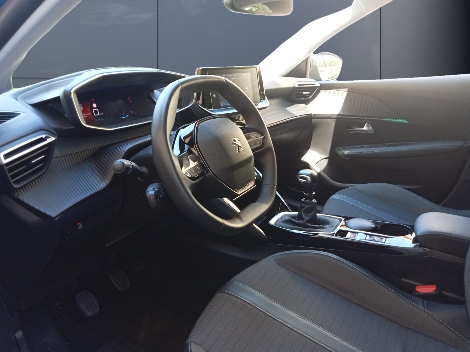 Peugeot 208 8