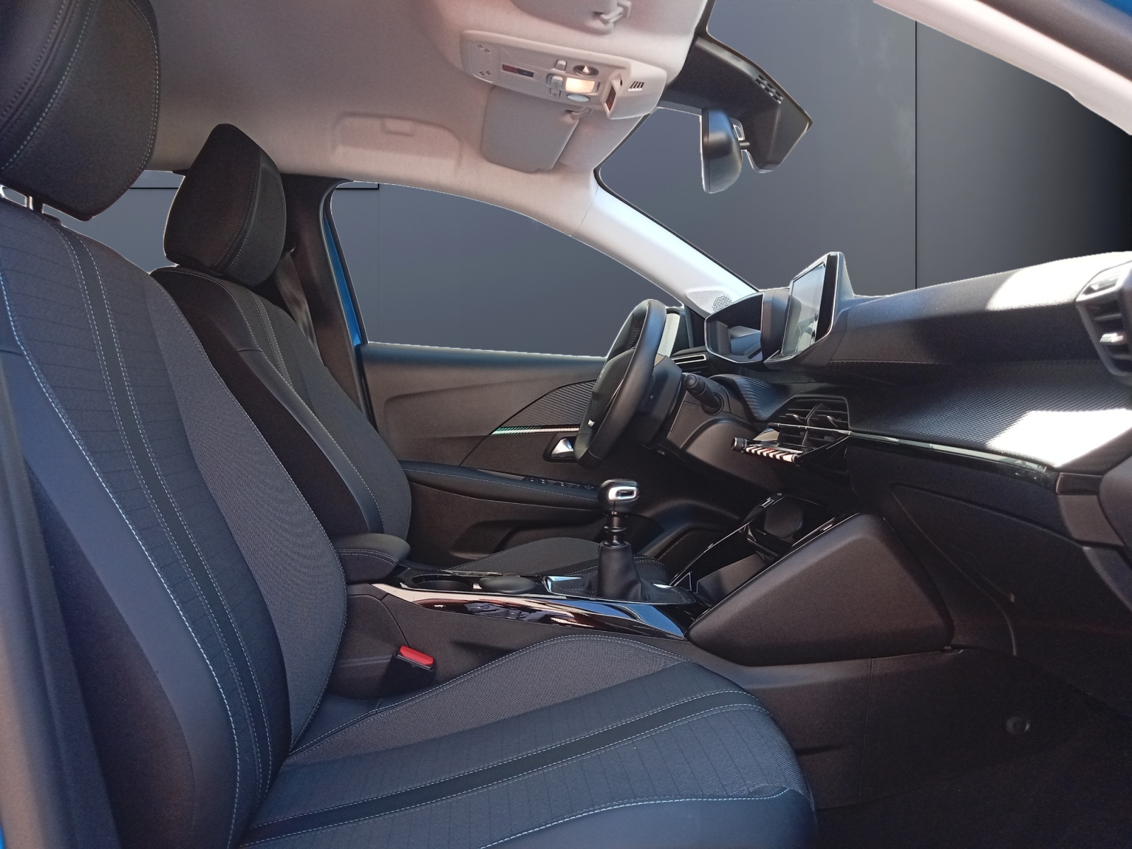 Peugeot 208 13