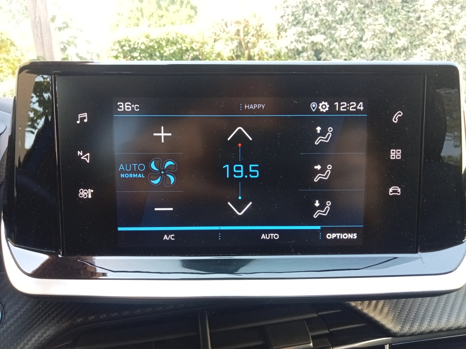 Peugeot 208 18