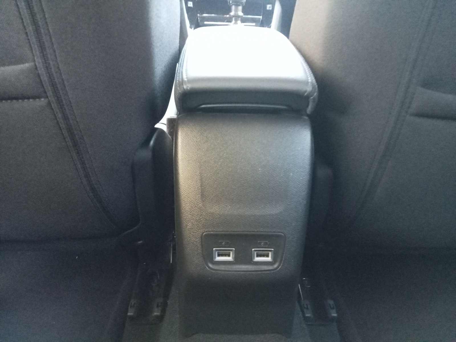 Peugeot 208 27