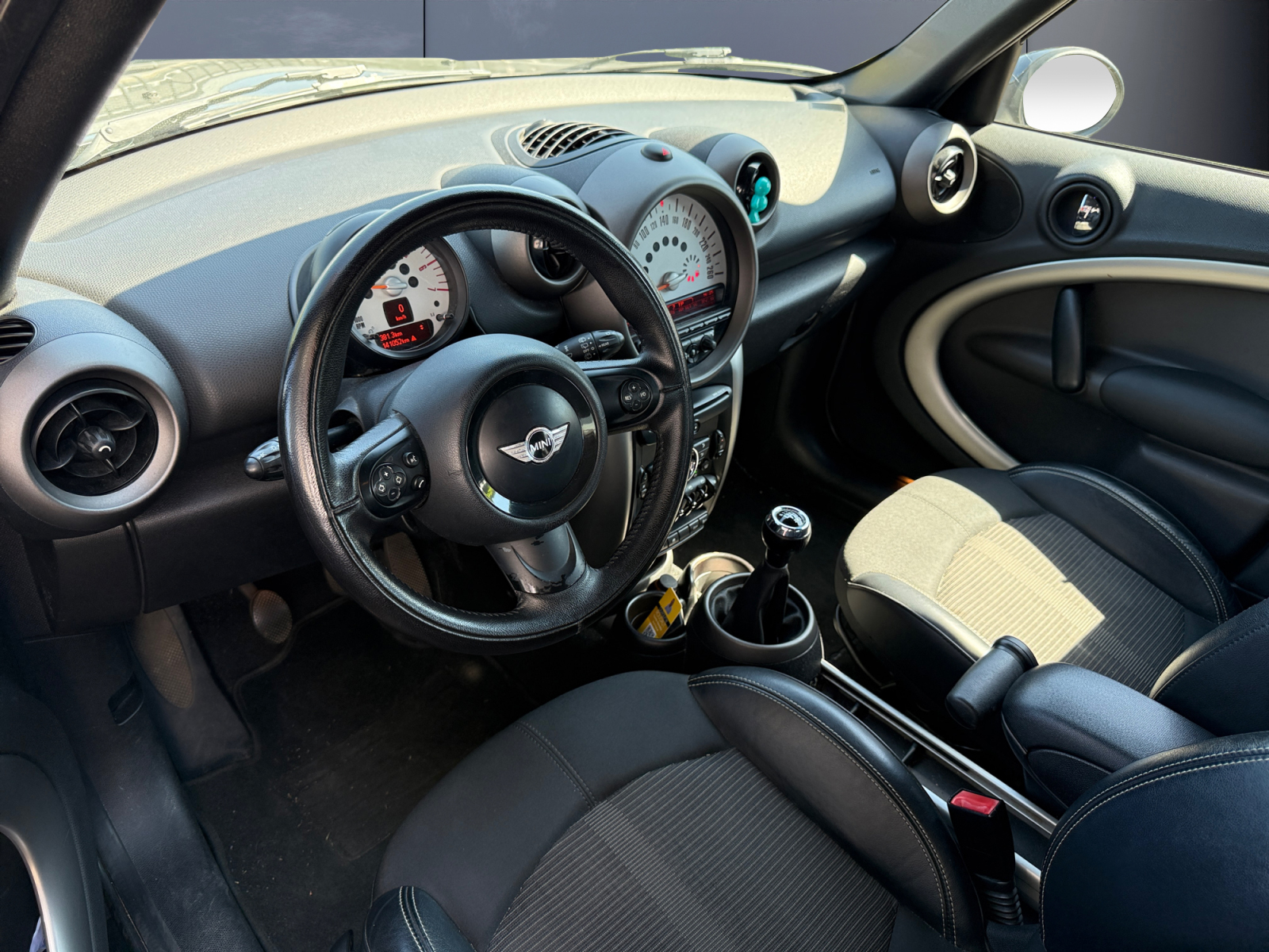 Mini Countryman 8