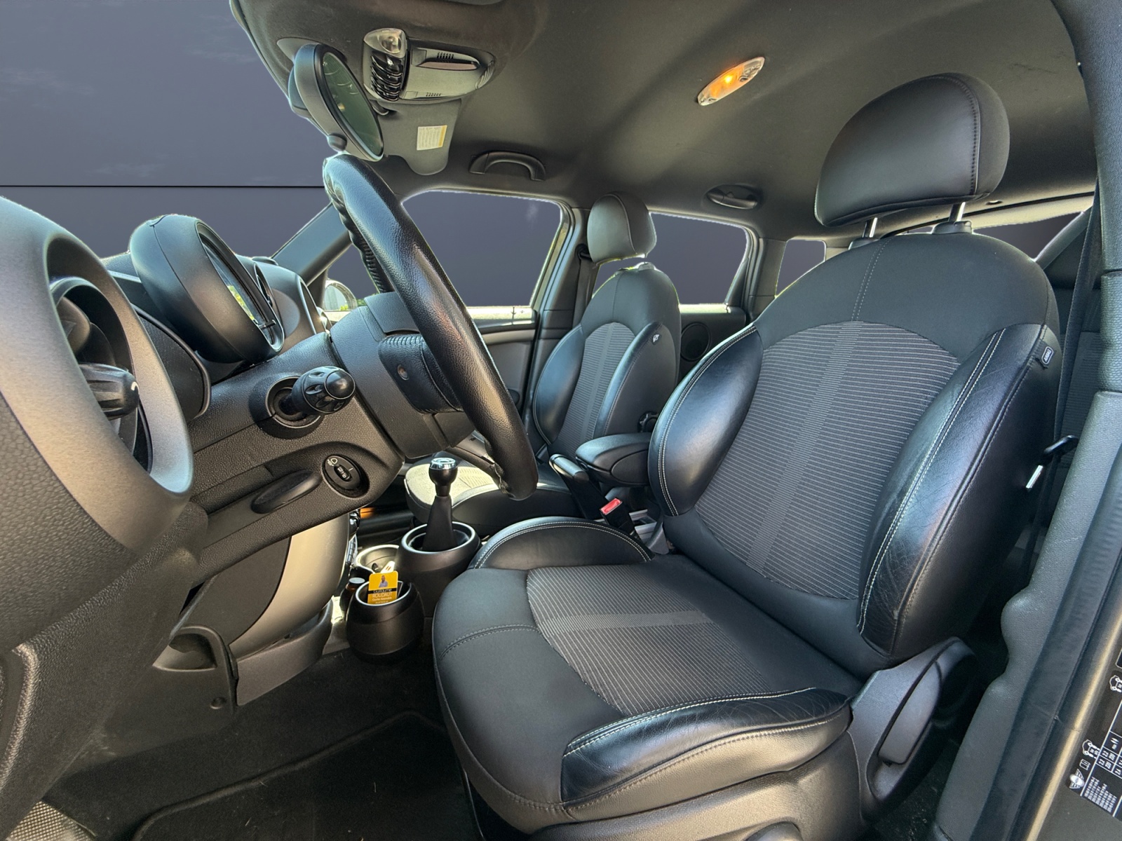 Mini Countryman 9