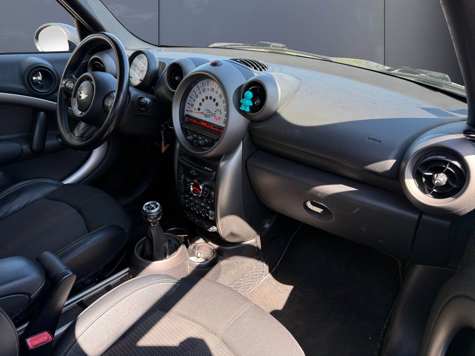 Mini Countryman 12