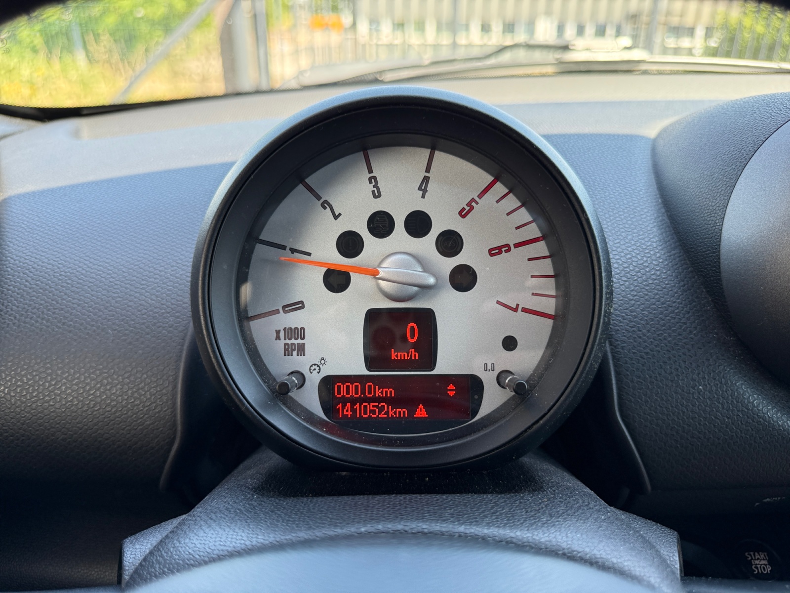 Mini Countryman 16