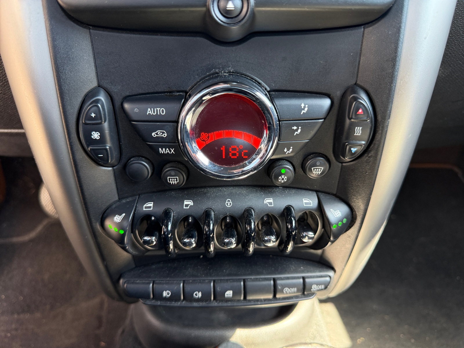 Mini Countryman 23