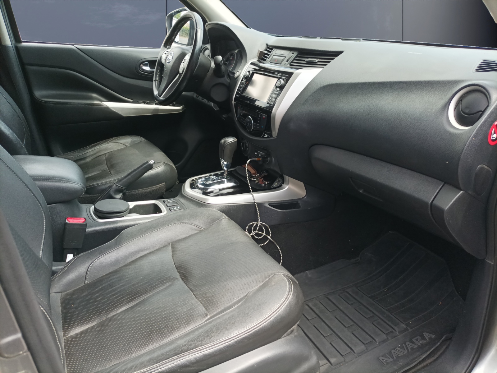 Nissan Np300 Navara 12