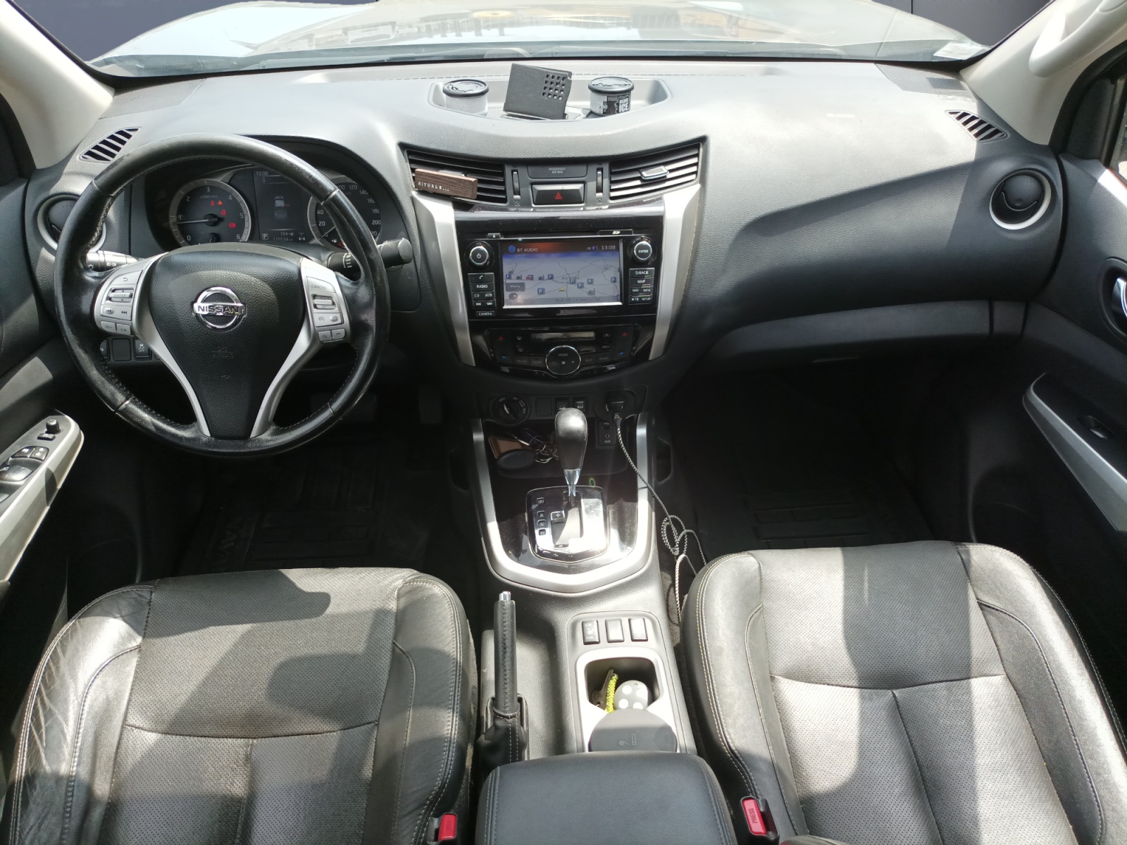 Nissan Np300 Navara 14