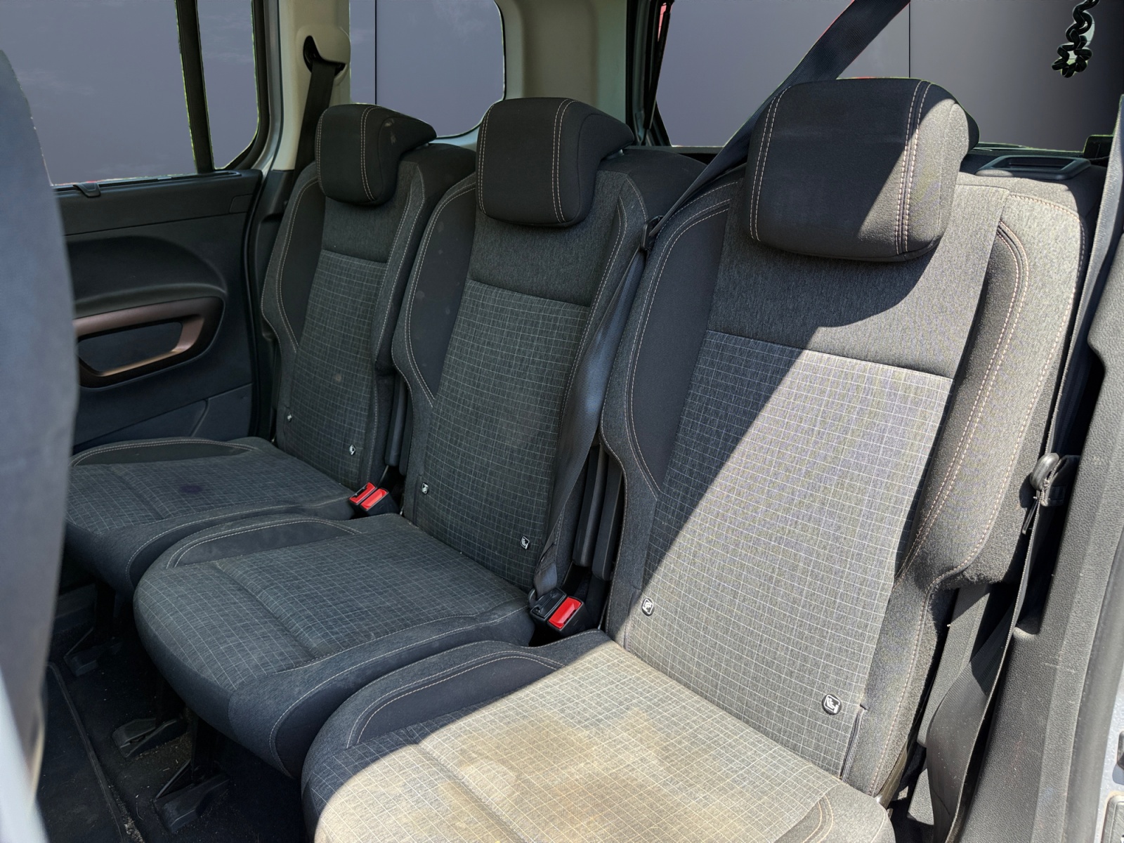 Peugeot Rifter 10