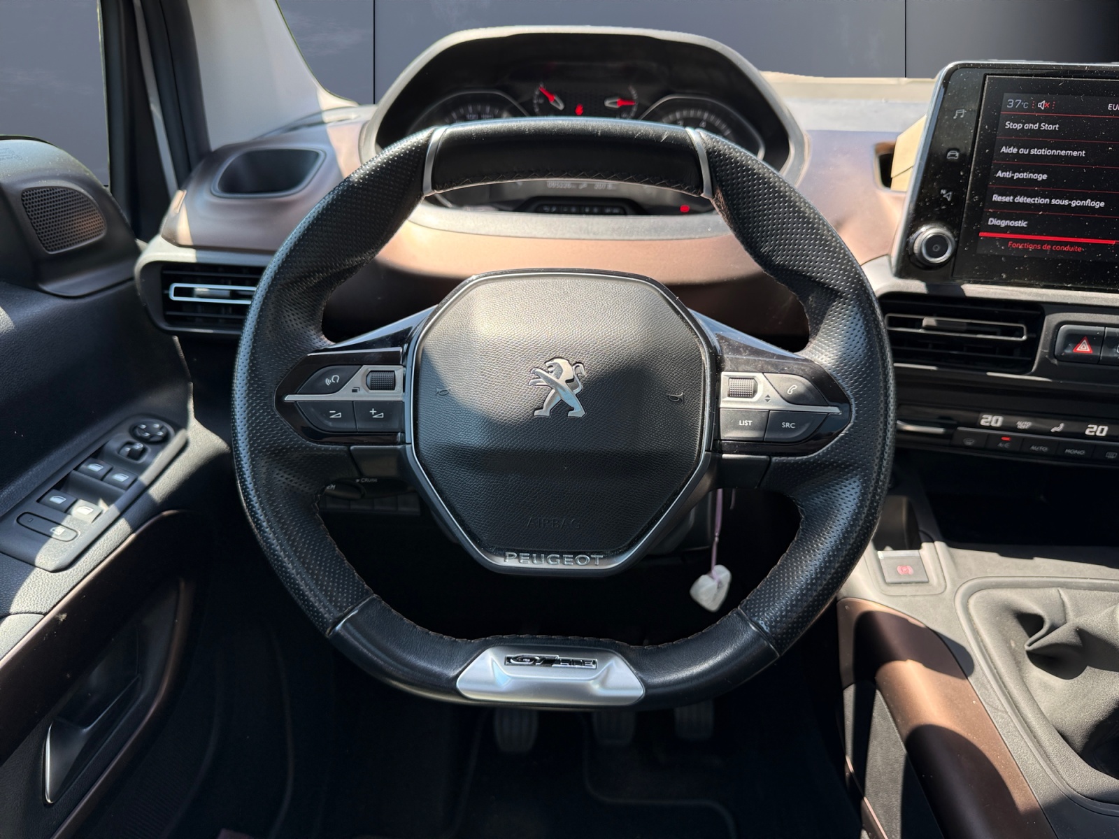 Peugeot Rifter 15
