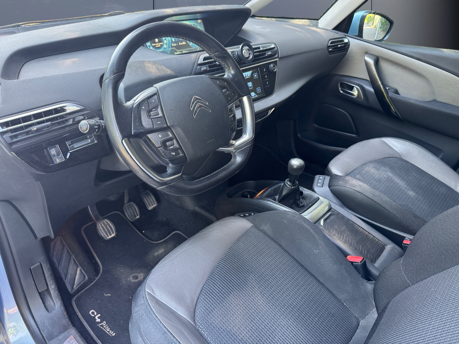 Citroen C4 Picasso 6