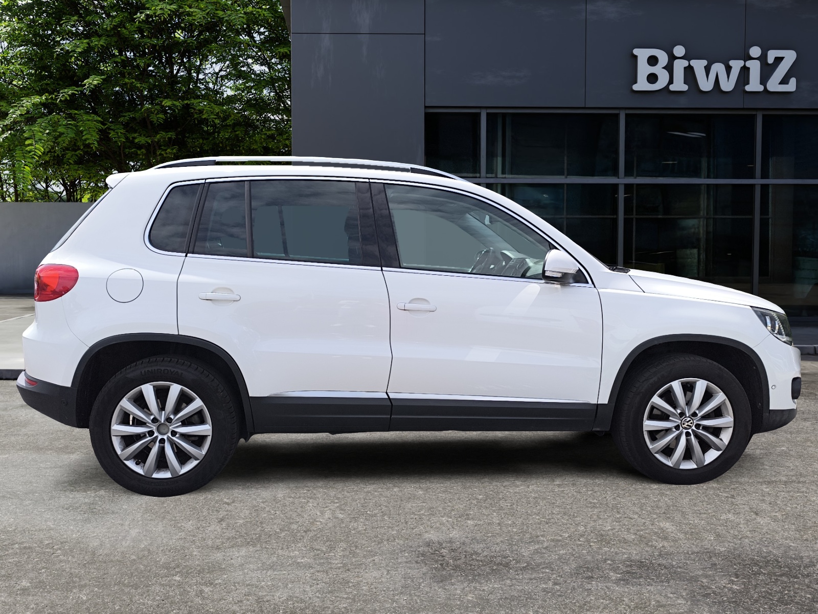 Volkswagen Tiguan 5