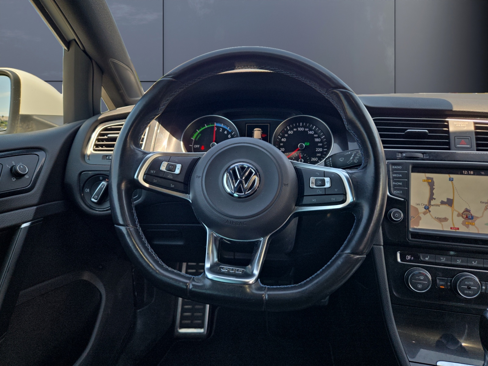 Volkswagen Golf 15