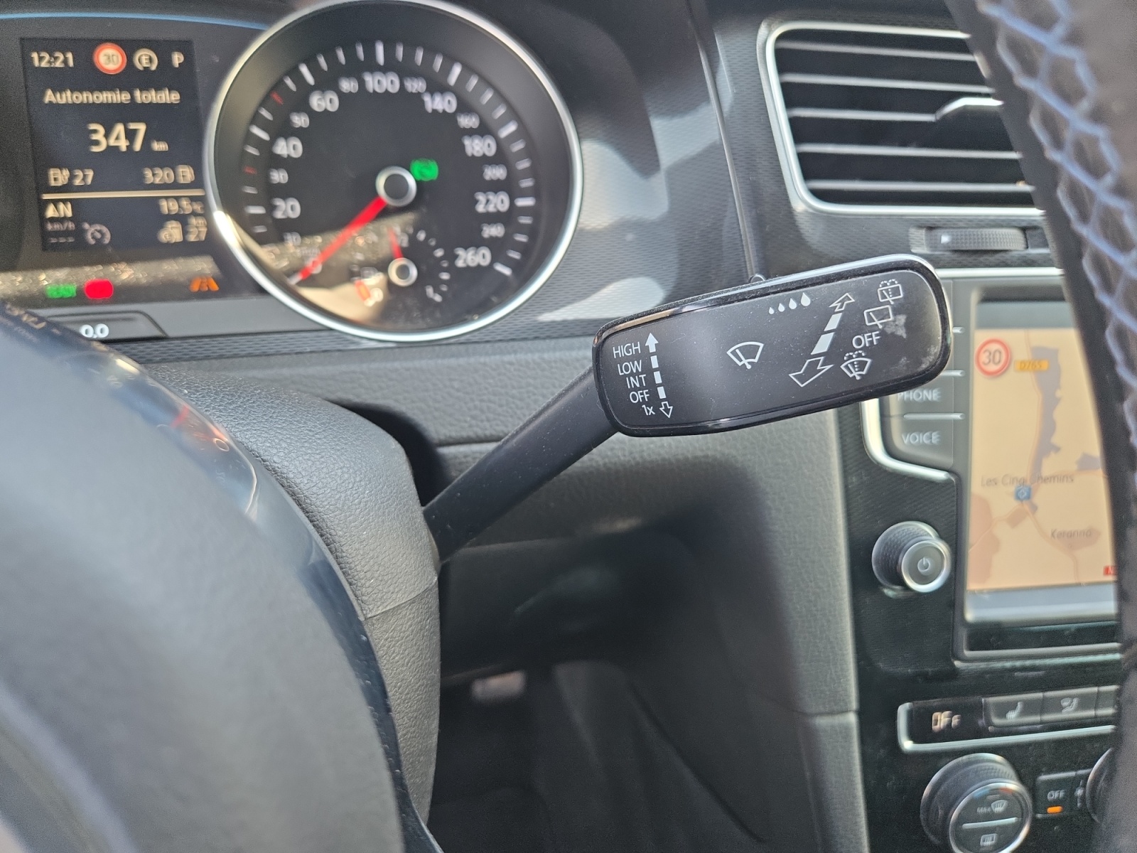 Volkswagen Golf 23