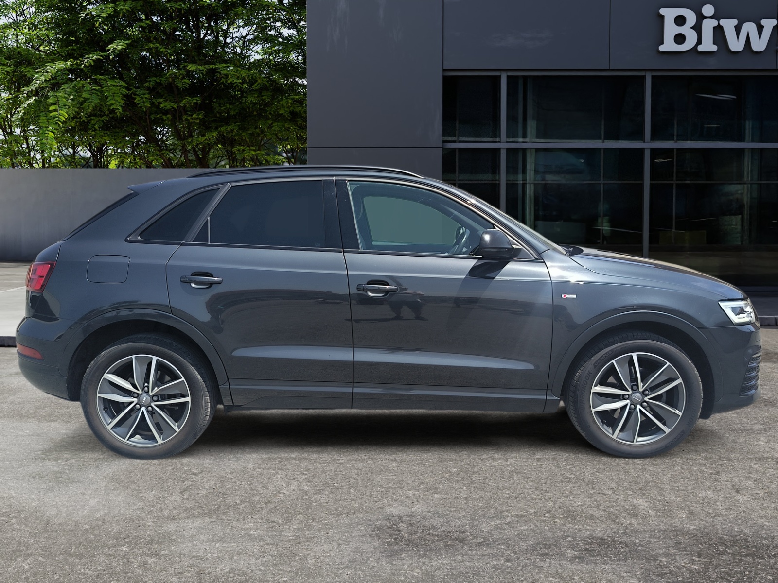 Audi Q3 5