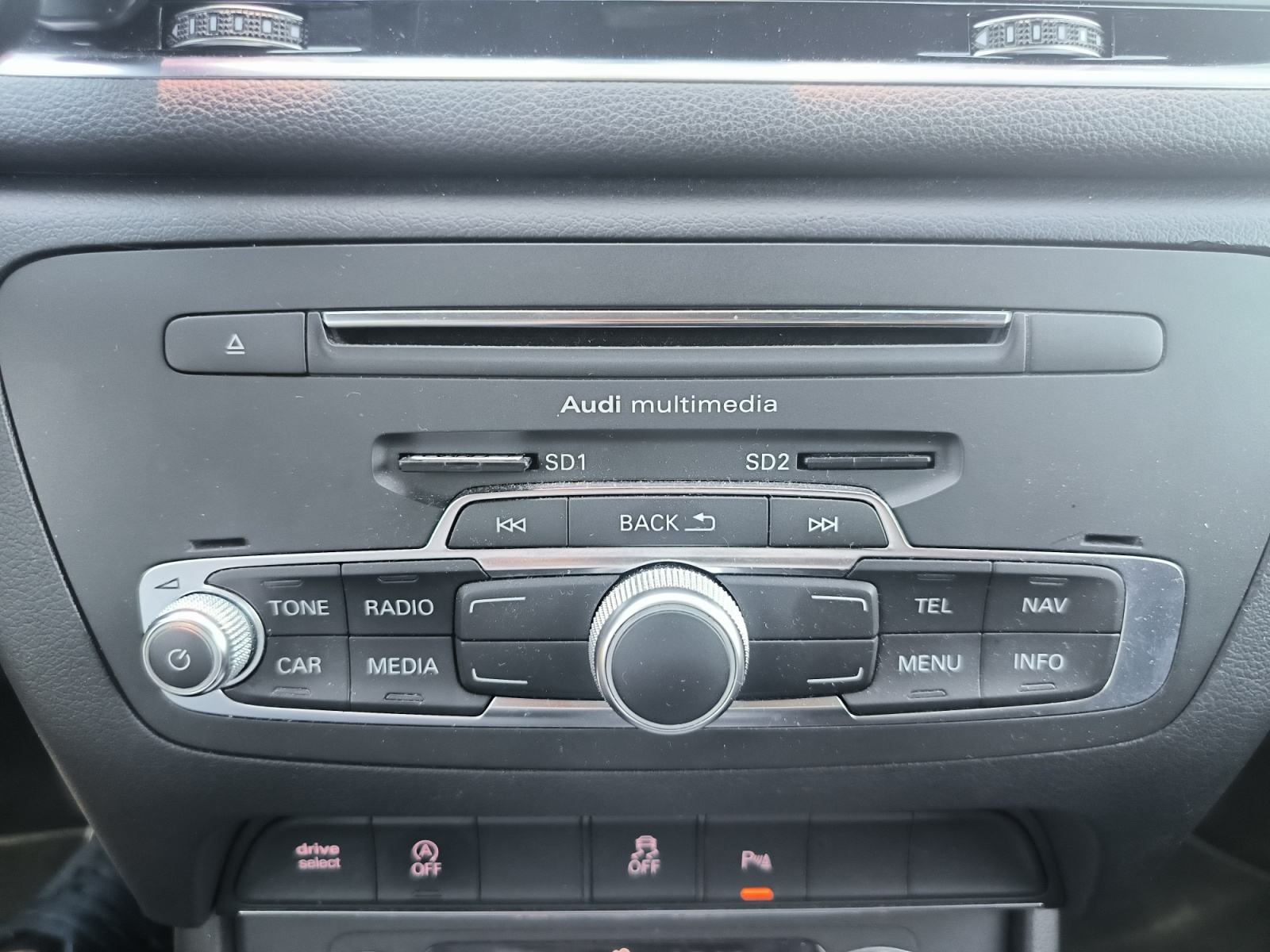 Audi Q3 27