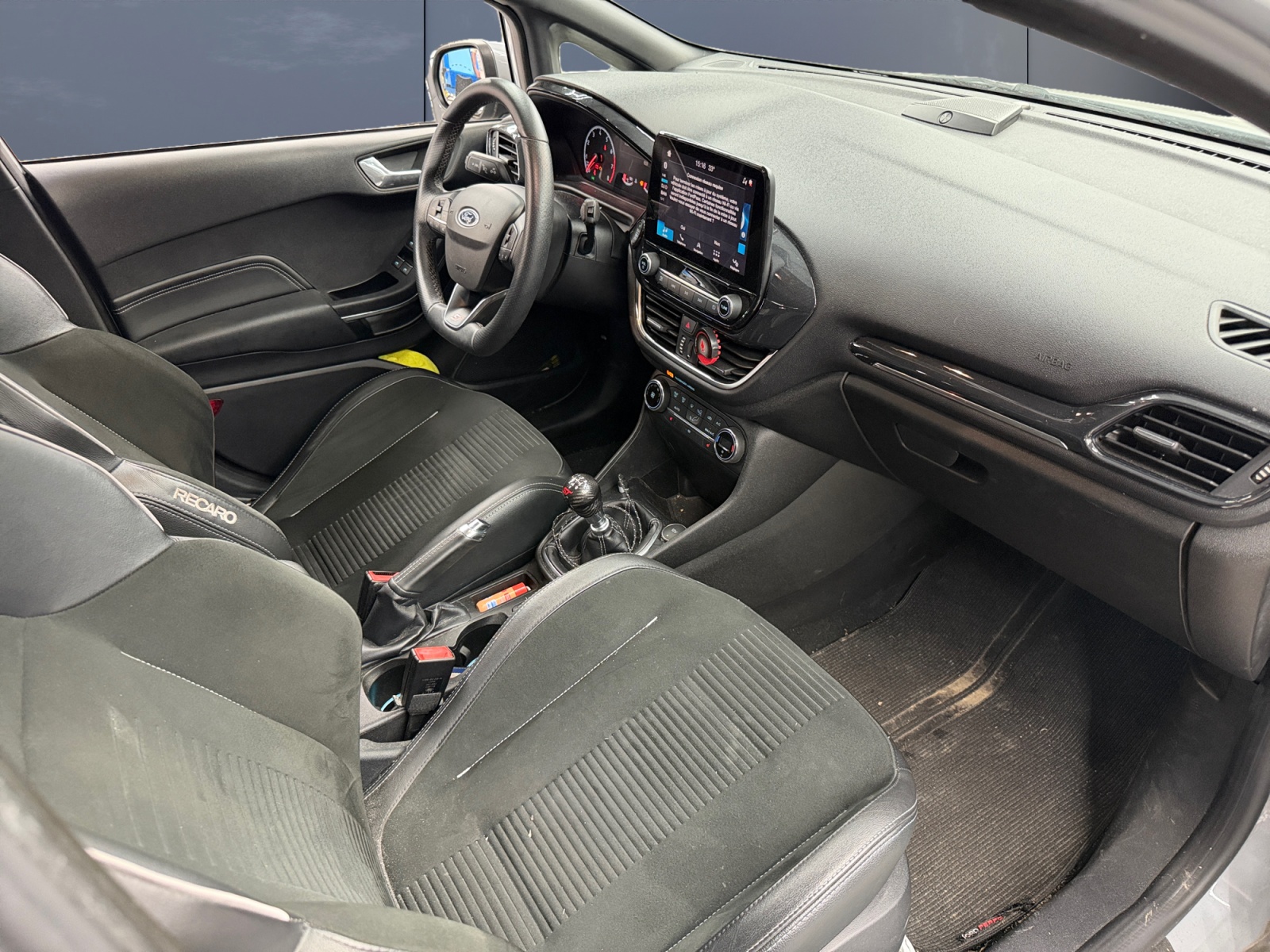 Ford Fiesta 12
