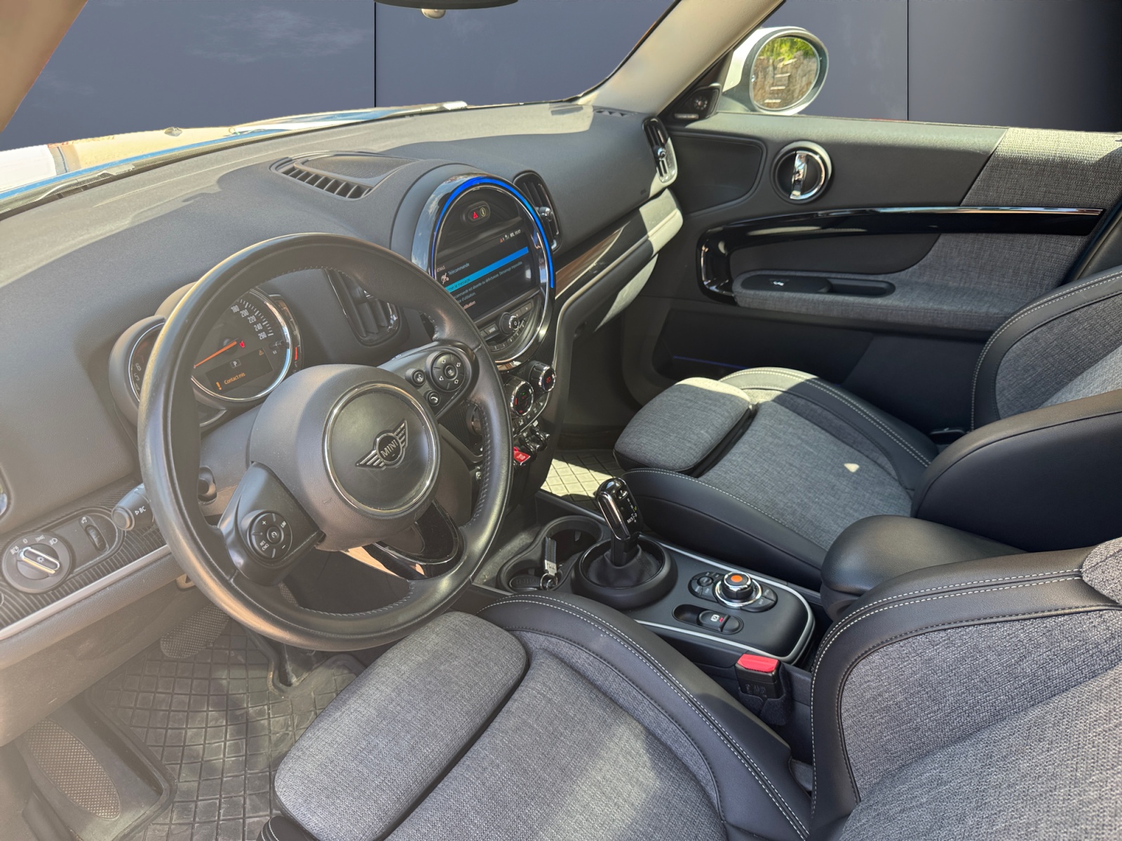 Mini Countryman 8