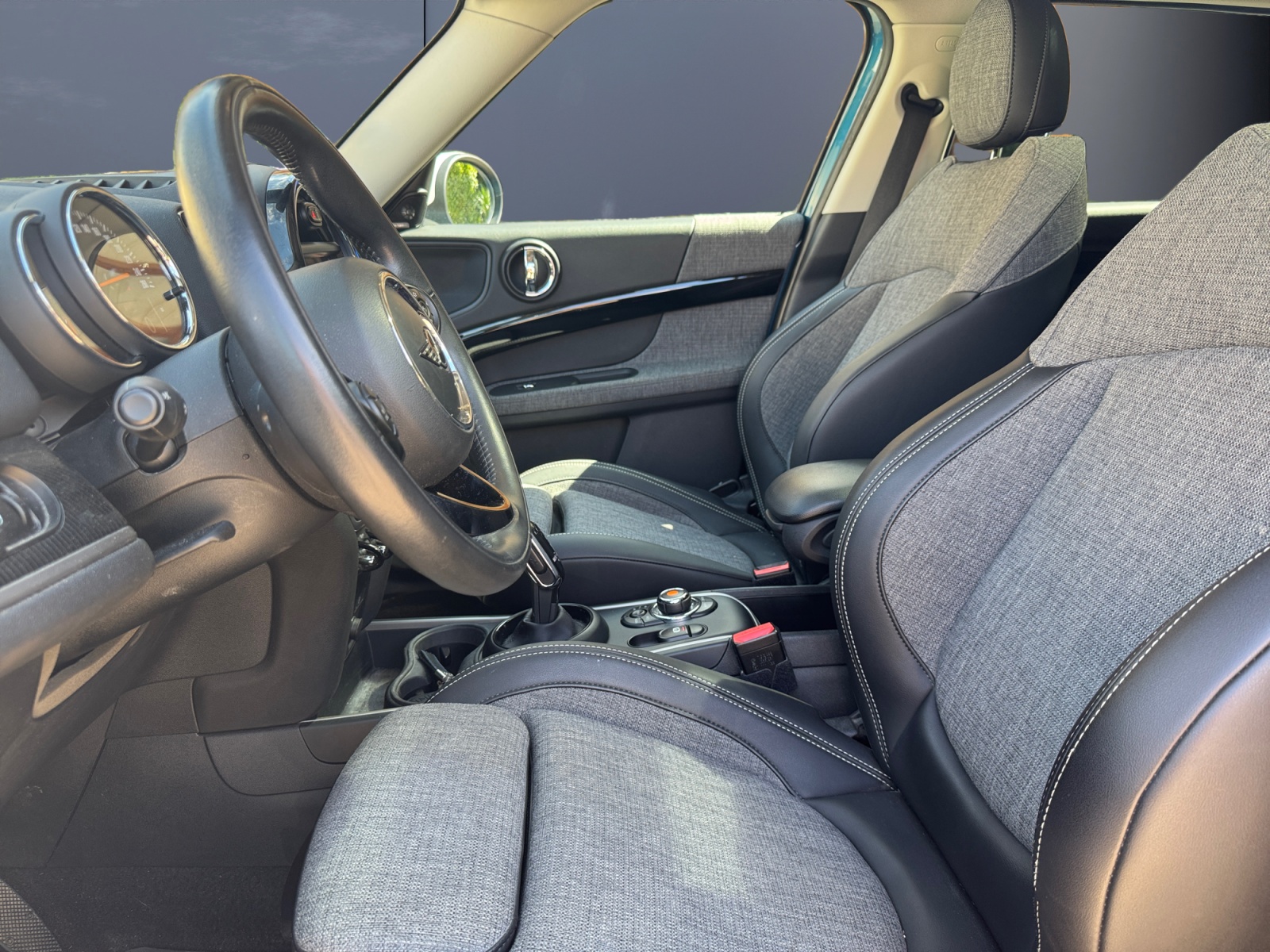Mini Countryman 9