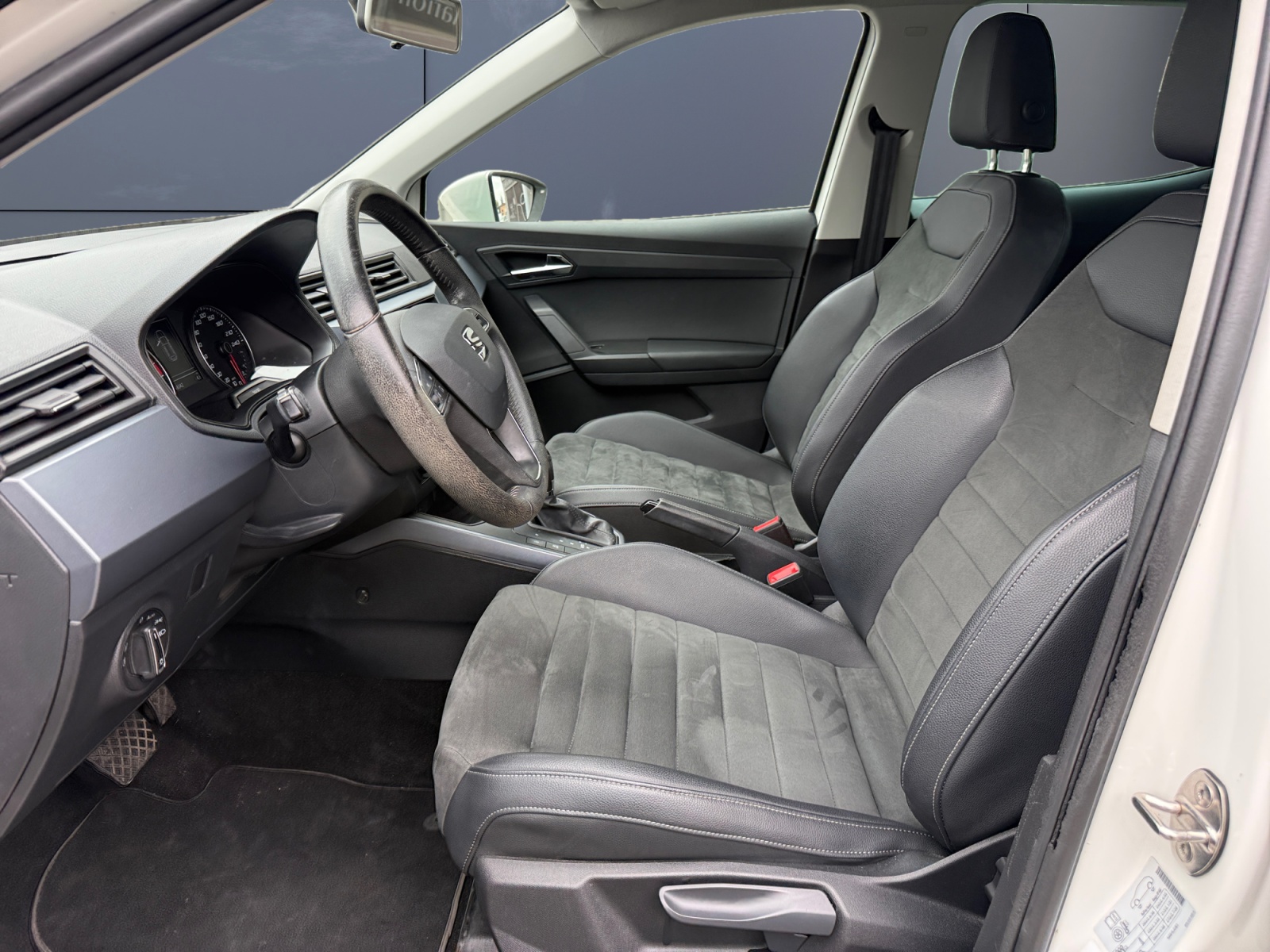 Seat Arona 9