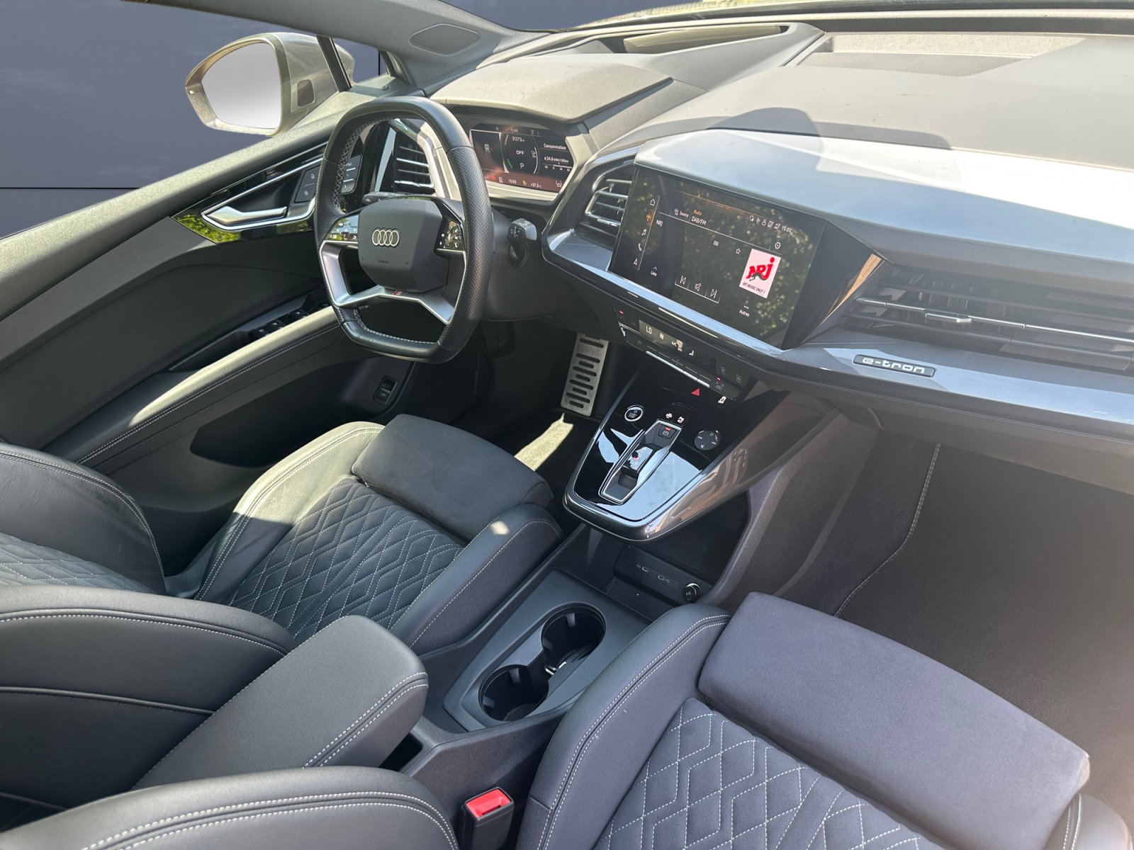 Audi Q4 12