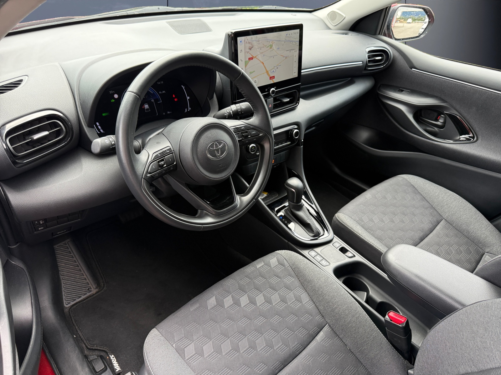 Toyota Yaris 8