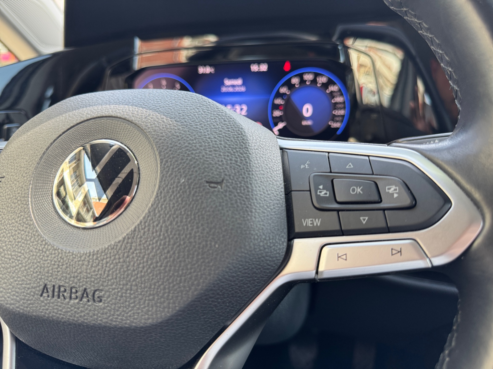 Volkswagen Golf 21