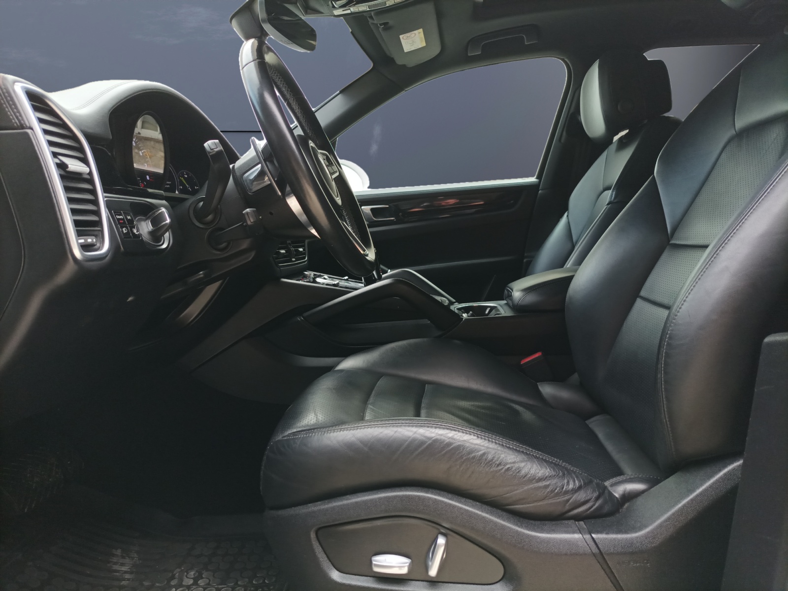 Porsche Cayenne 9
