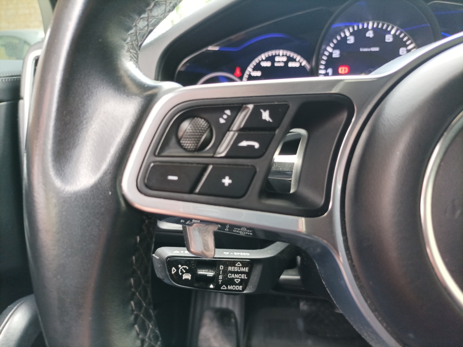Porsche Cayenne 18