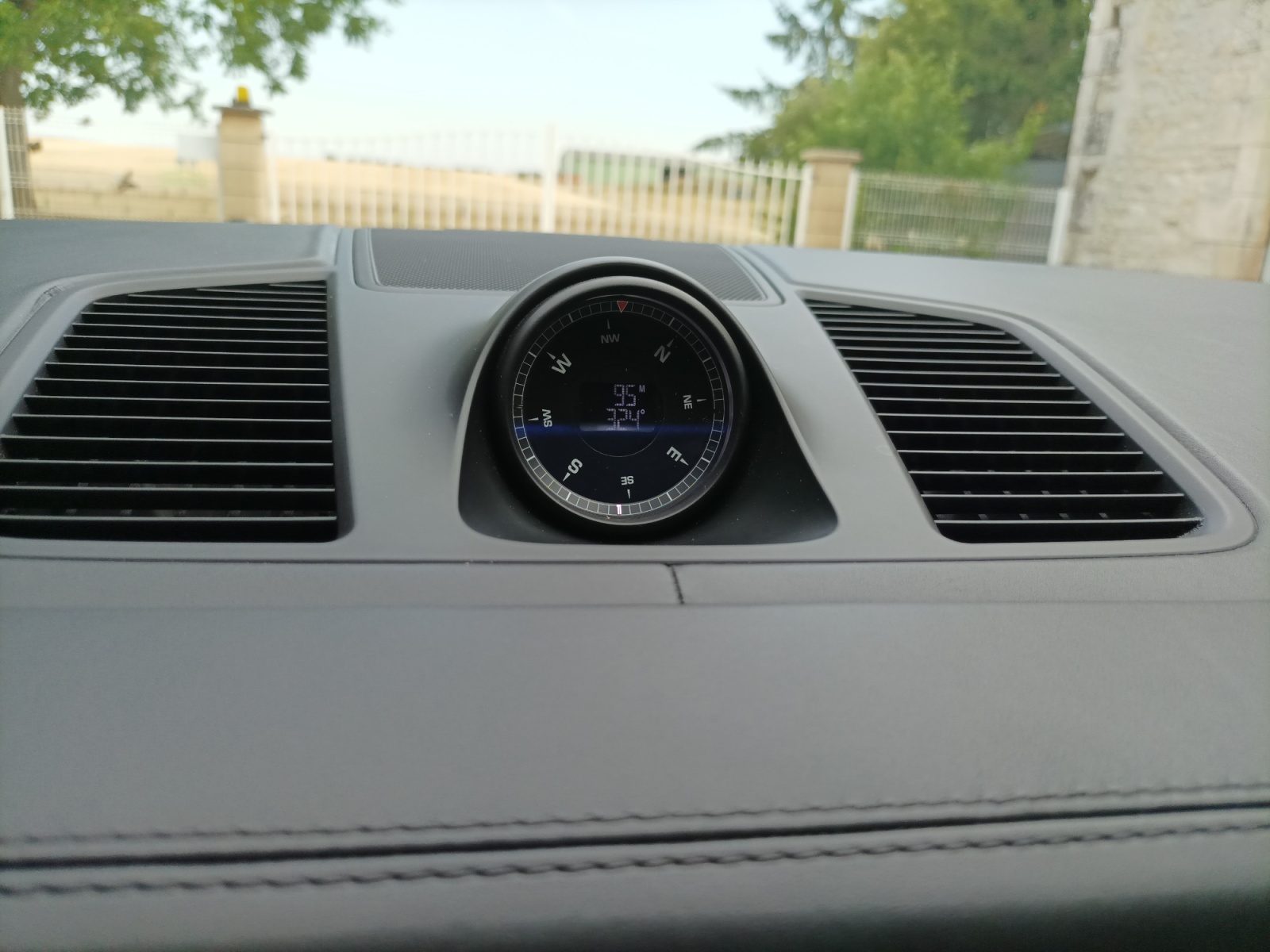 Porsche Cayenne 21