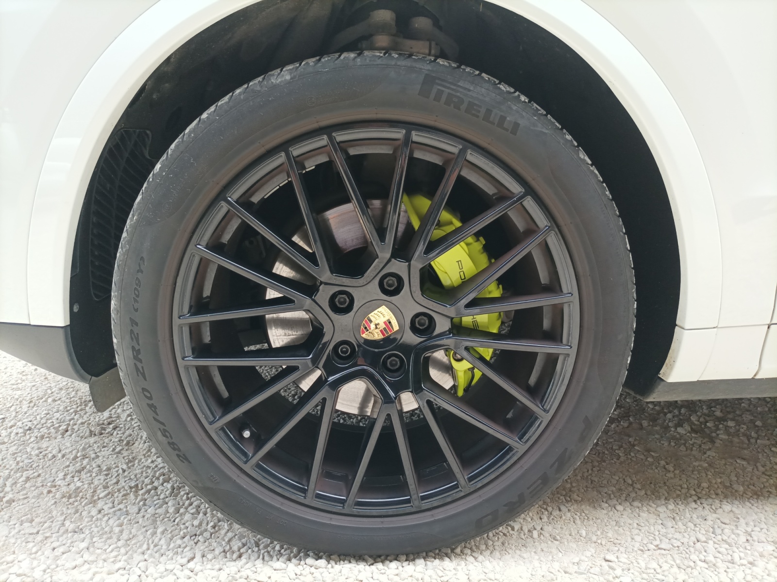 Porsche Cayenne 30
