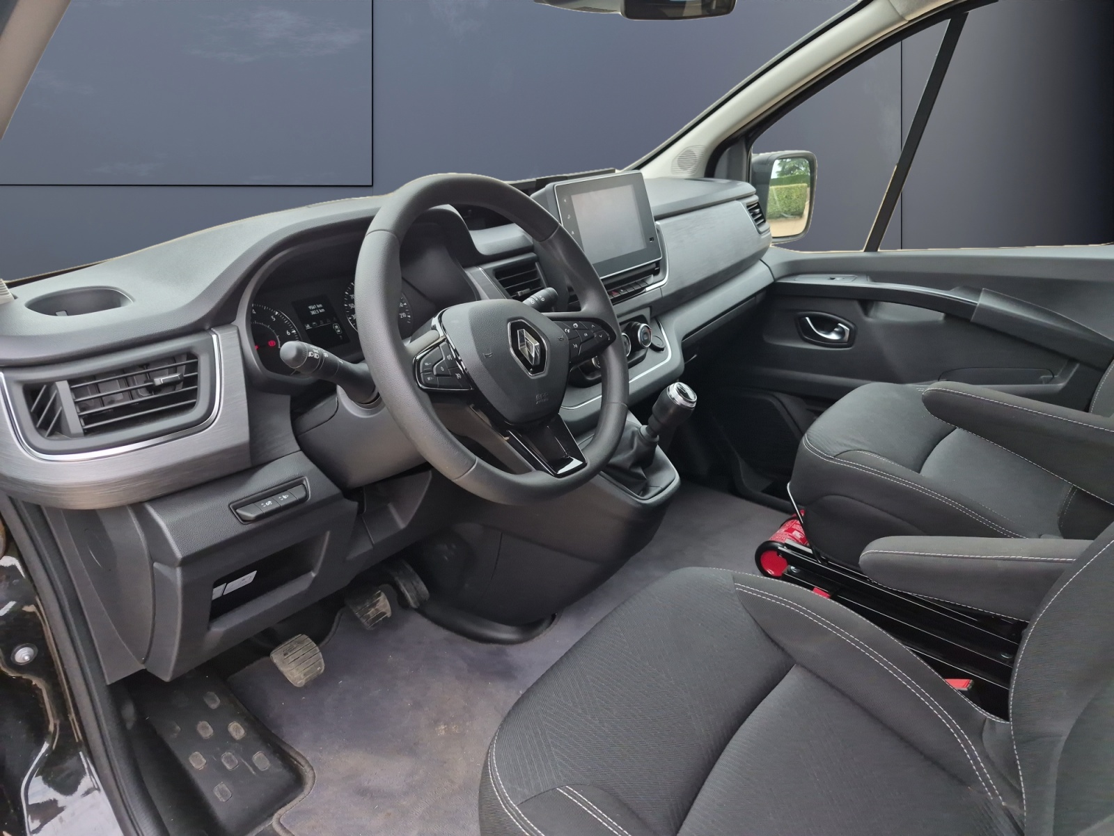 Renault Trafic 8