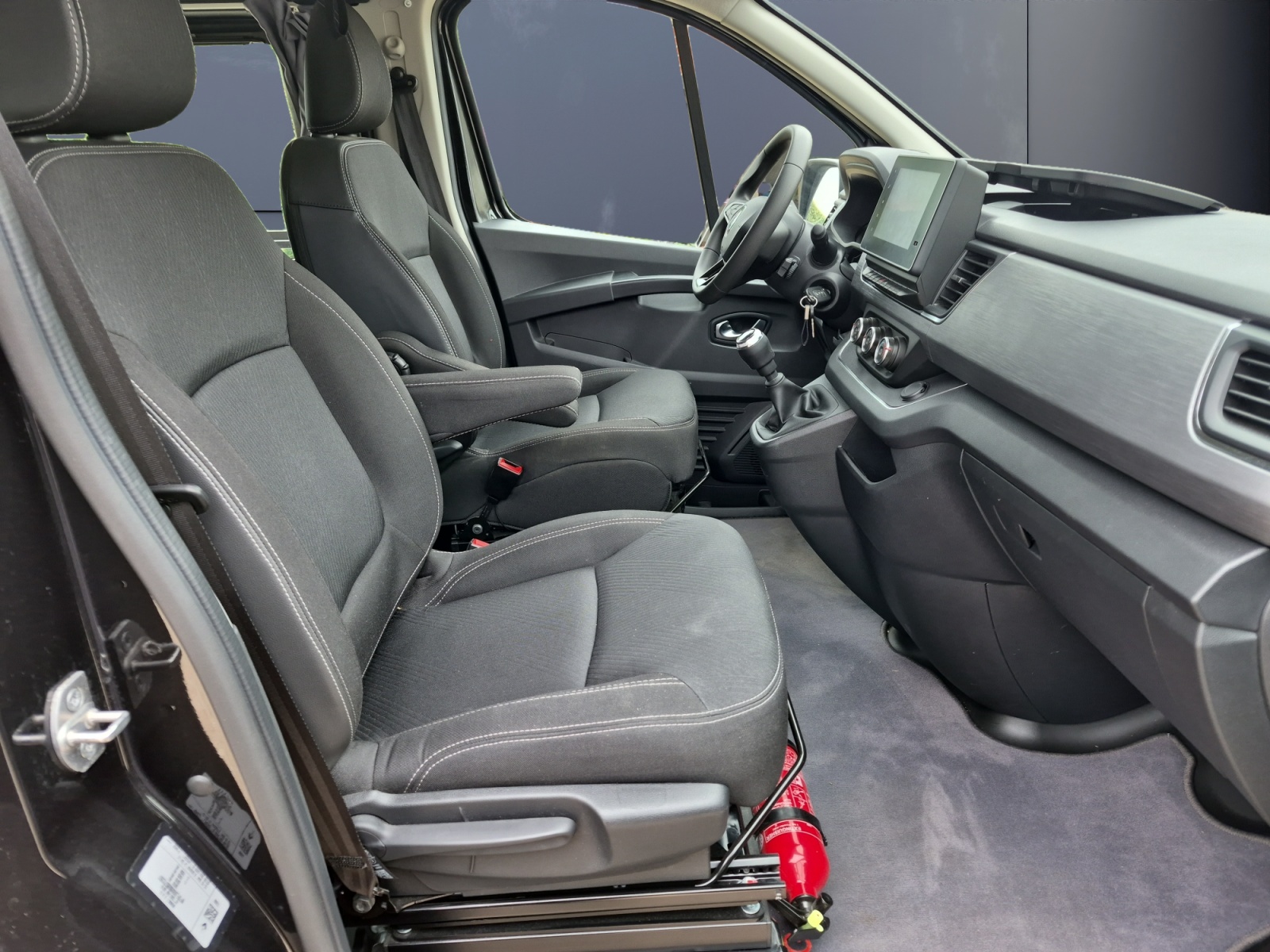 Renault Trafic 13