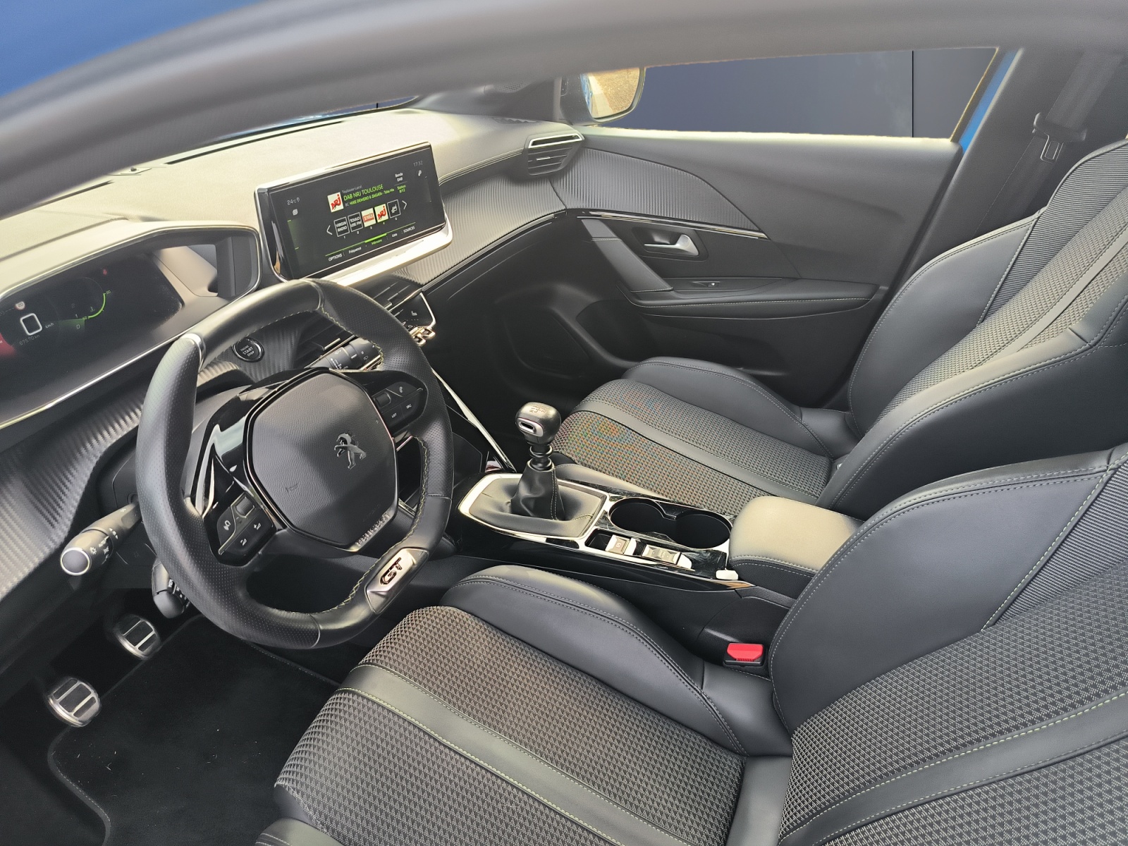 Peugeot 208 8