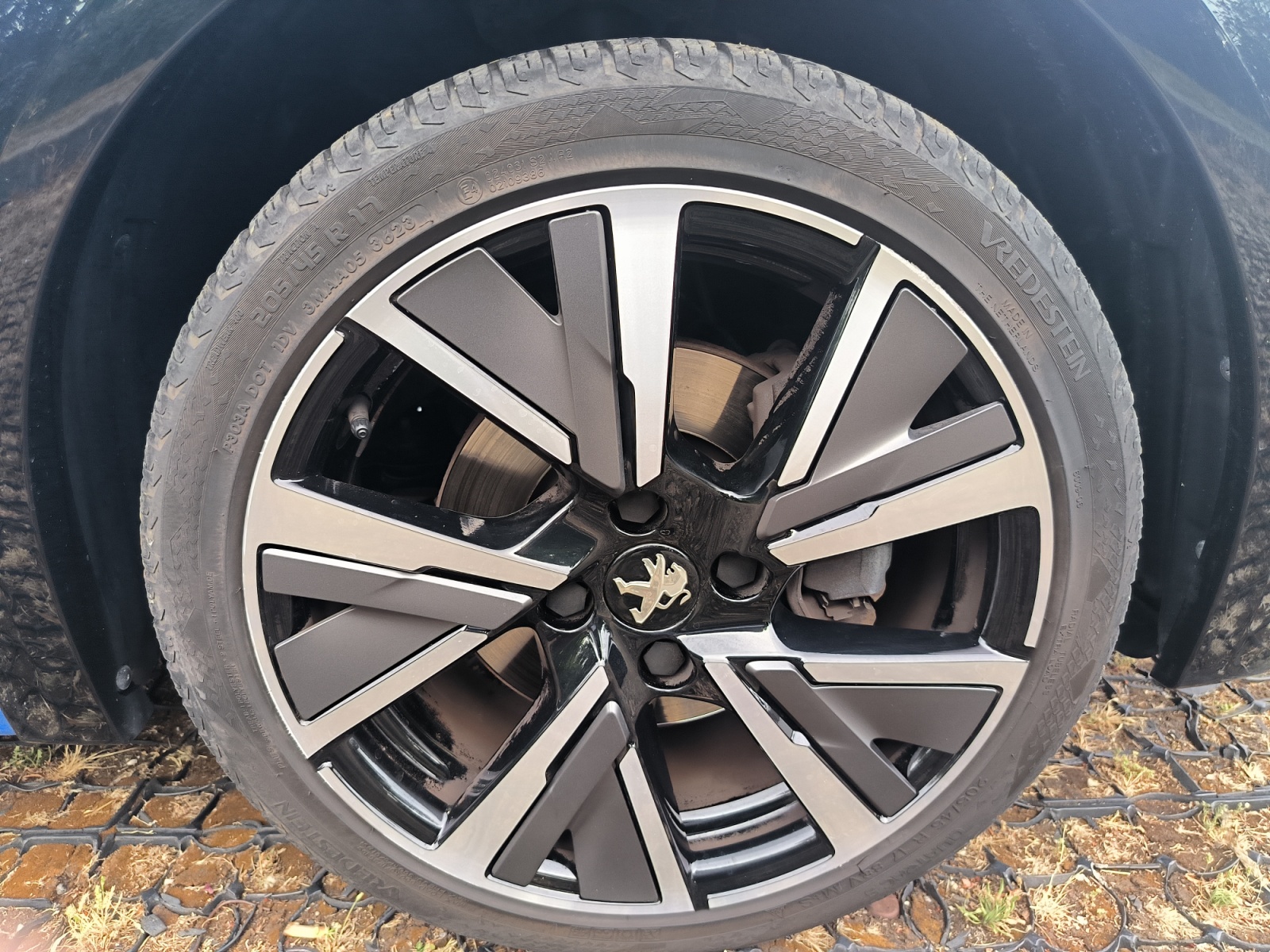 Peugeot 208 35